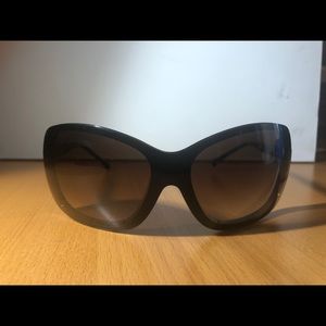 Chanel-Cat Eye classic sunglasses. Style Galore!